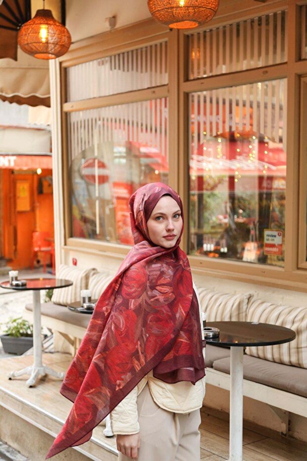 Allure Tulip Patterned Shawl - Burgundy-Red