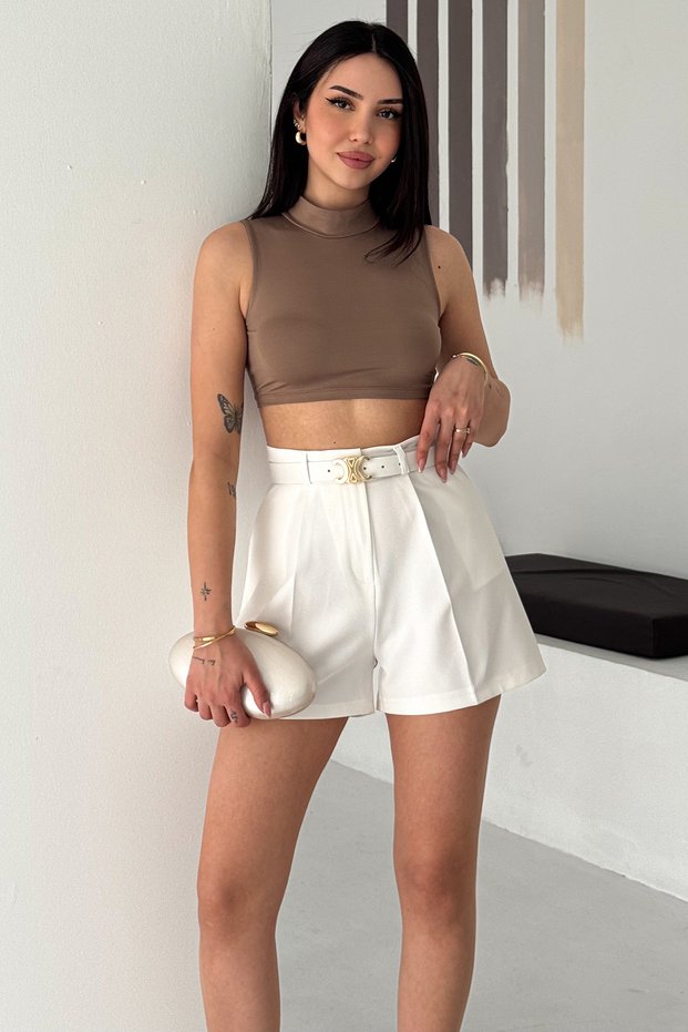 Women's High Waist Shorts with Belt Detail – Pleated Relaxed Fit Stylish Fabric Shorts
