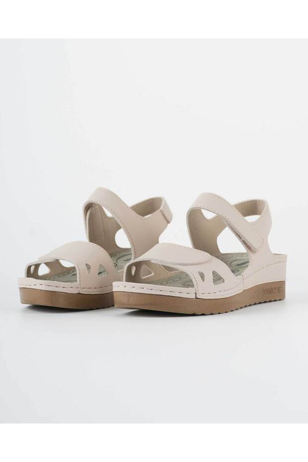 Women's Anatomical Sandals with Adjustable Straps, Comfortable for Summer, Daily Use, Beige Faux Leather