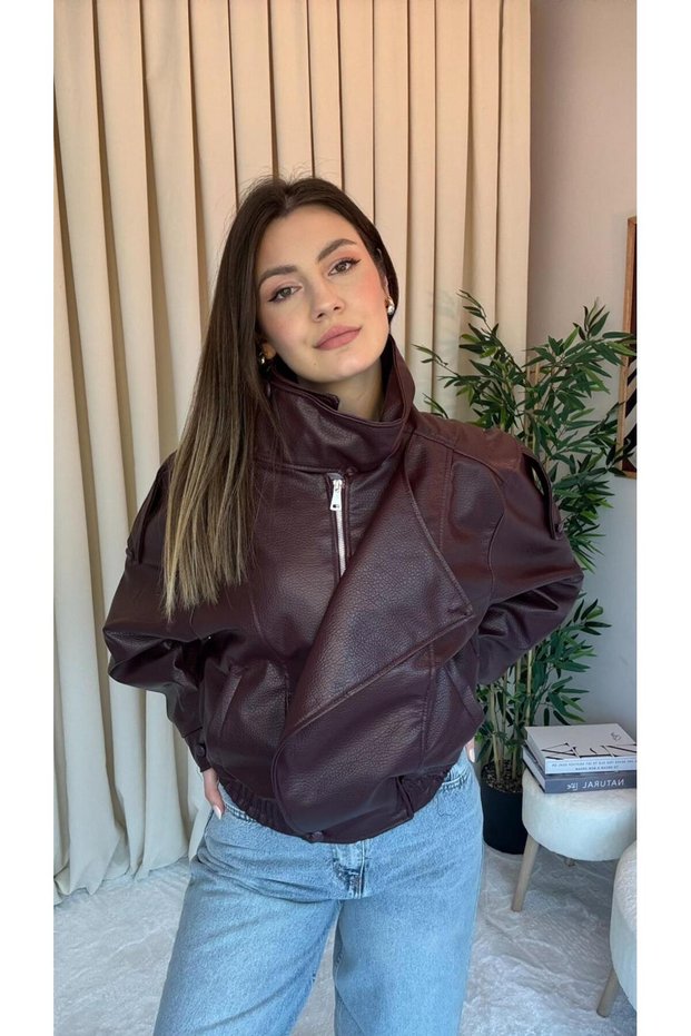 Women's ZR Model Mock Neck Zippered Leather Jacket