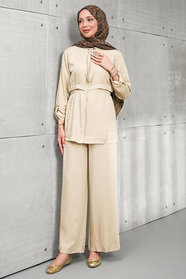 Beige Elastic Waist Zippered Jacket and Trousers Set