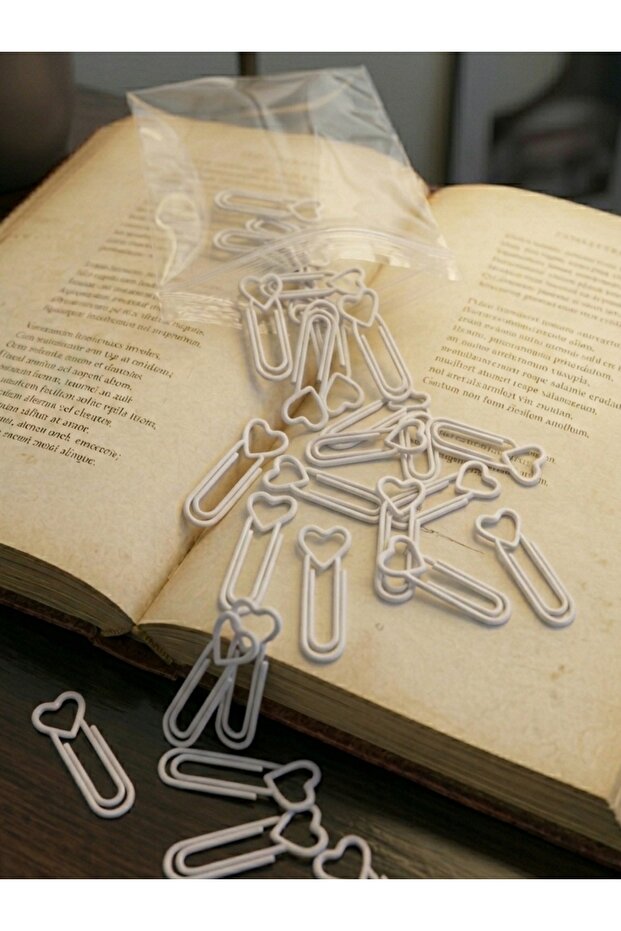 White Heart Figured Design Paper Clip Set (50 Pieces) Decorative Clip Romantic - Bookmark and Office Accessory