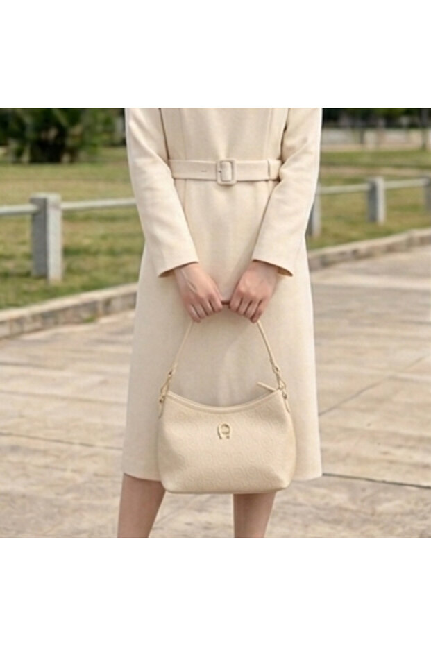 Customized Design and Logo Shoulder Bag