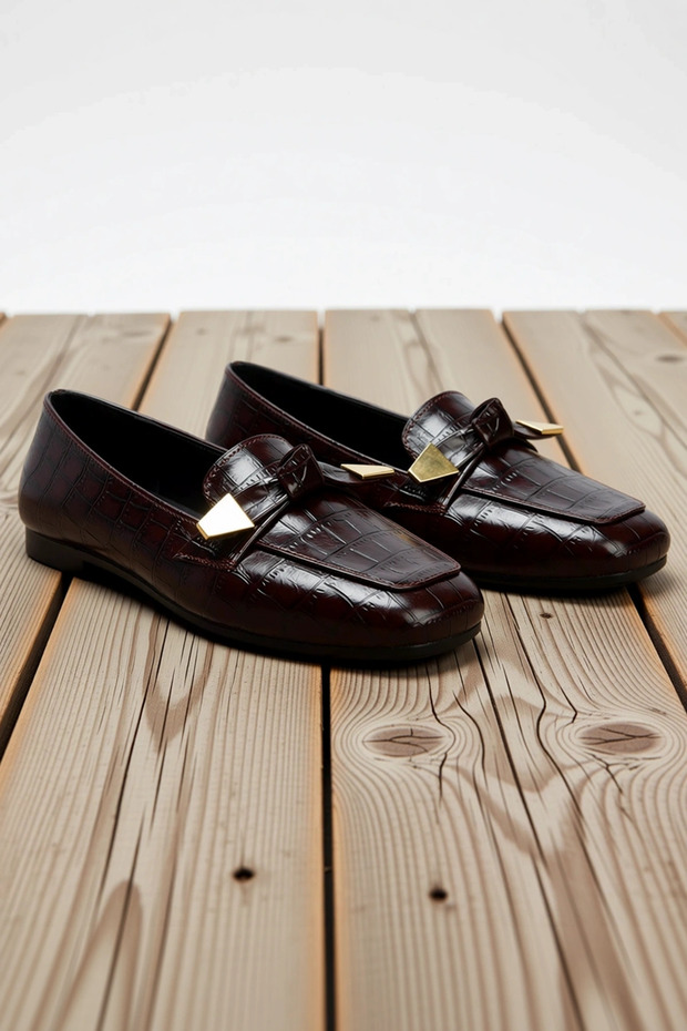 Women's Loafer Shoes Square Toe Flat Heel Laceless Comfortable Cutout Faux Leather Comfortable Daily Modern