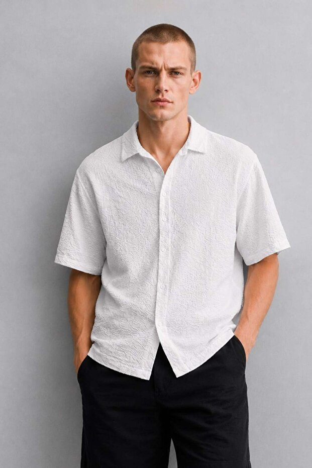 Men's Comfortable Fit Short Sleeve Shirt - White