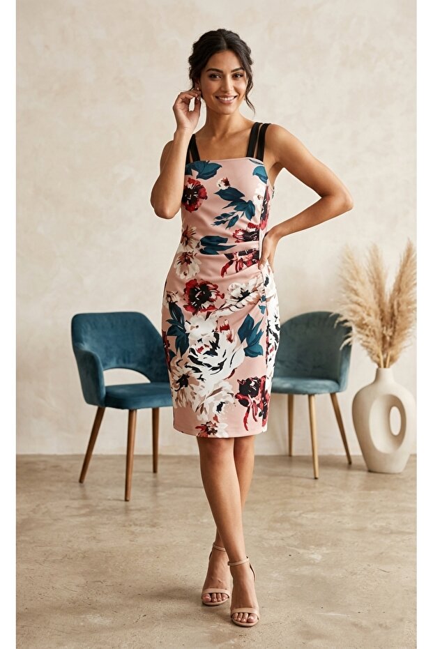 Straped Dress with Ruched Detail