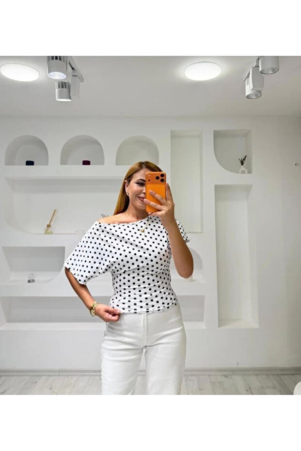 Polka dot blouse - 3