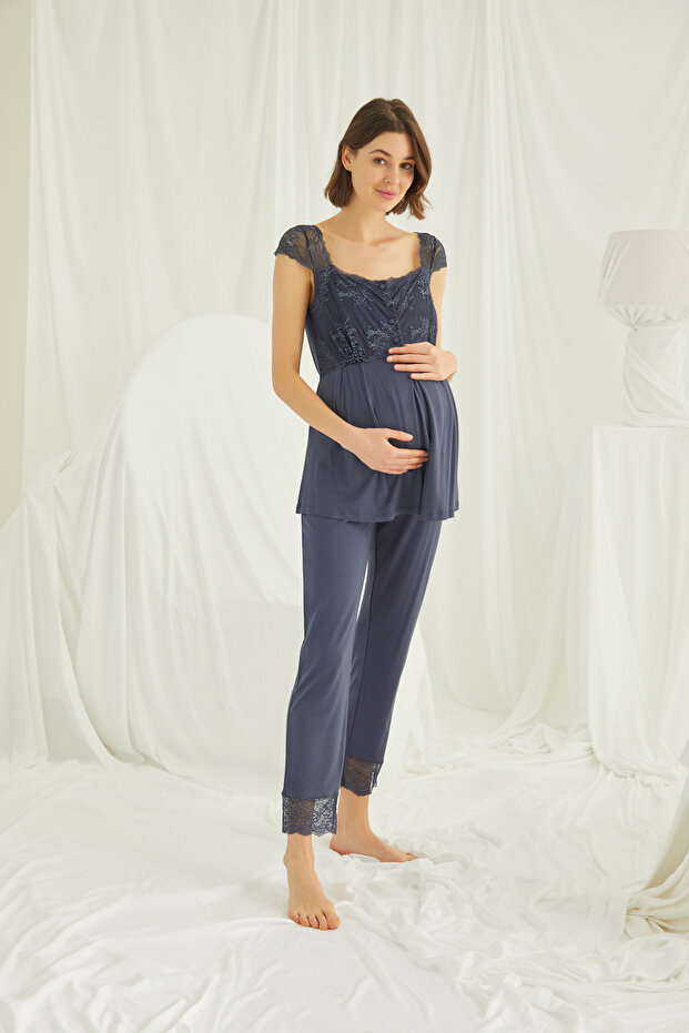 Lacy Front Buttoned Maternity Pajama Set