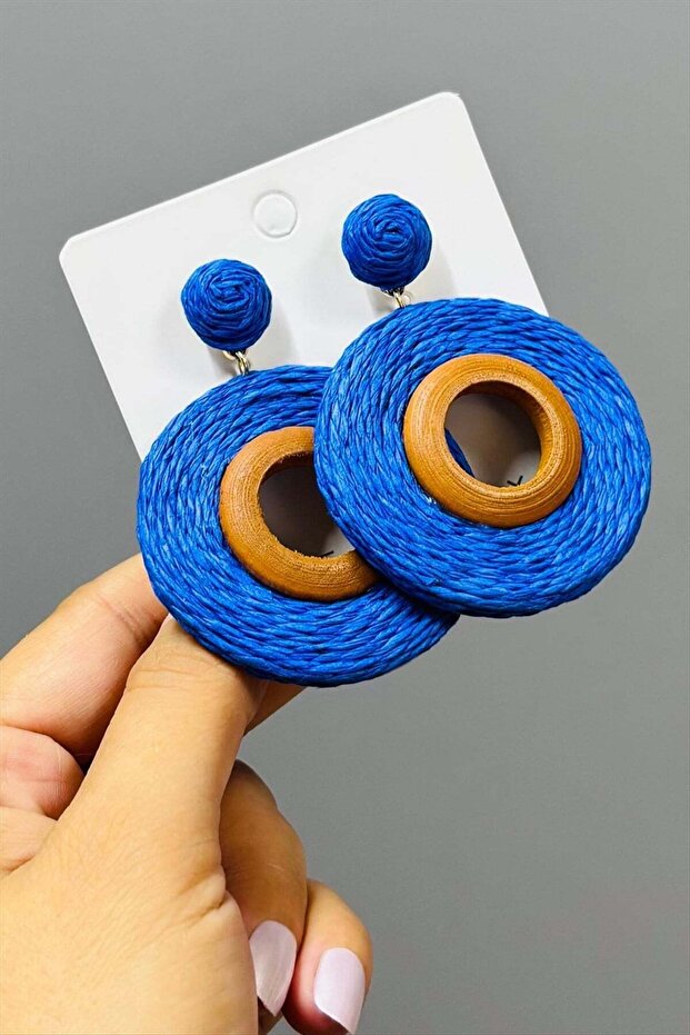 Round Zr Model Earrings