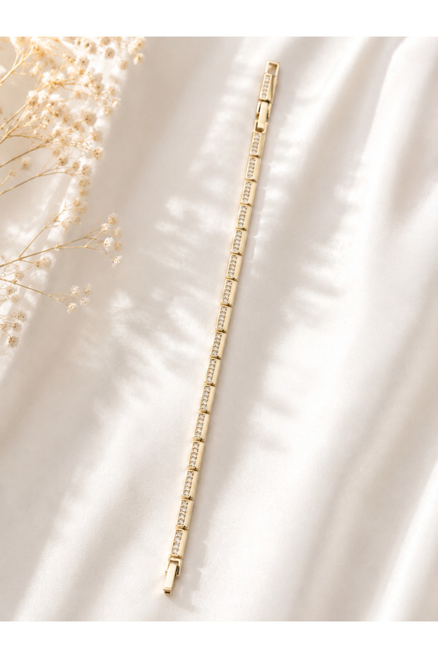 Gold Color Stone Detailed Steel Bracelet – Elegant Women's Bracelet with Rectangular Chain Design