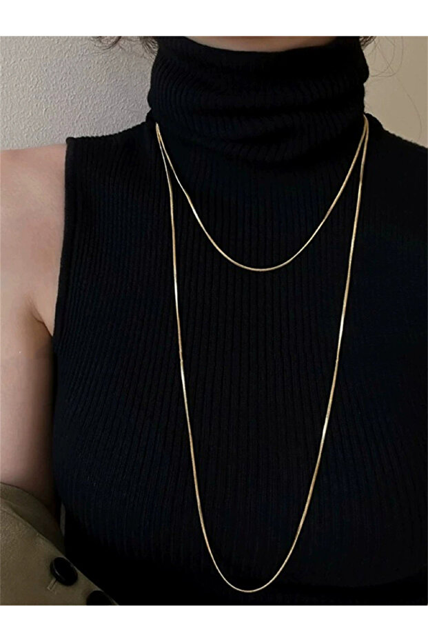 قلادة ذهبية متعددة الطبقات