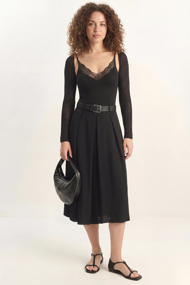 Women's Pleated Detailed Midi Length Black Skirt with Belt