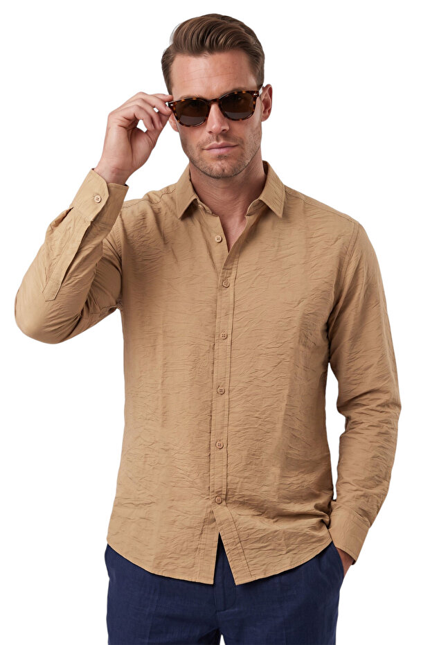 Men's Camel Relaxed Fit Wrinkle Textured Iron-Free Summer Shirt 2602608