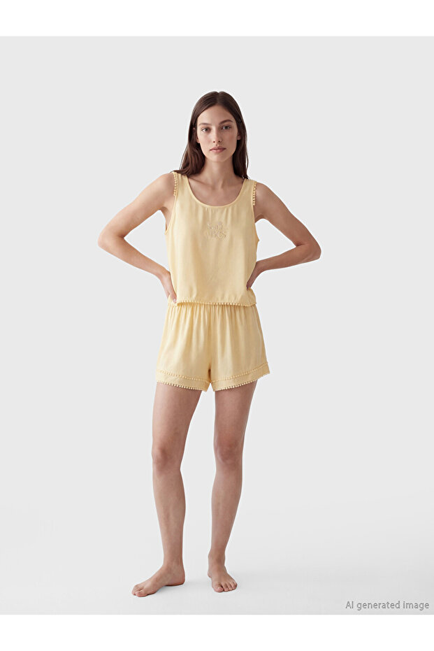 Lcw Dream Yellow U-Neck Embroidered Women's Shorts Pajama Set
