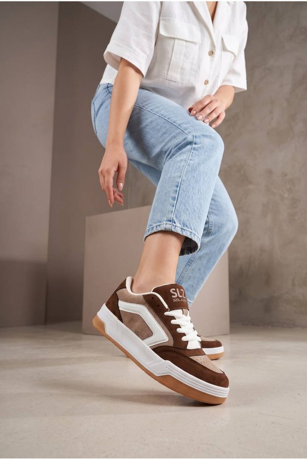 Women's White Black Sneaker Casual Sports Shoes 070