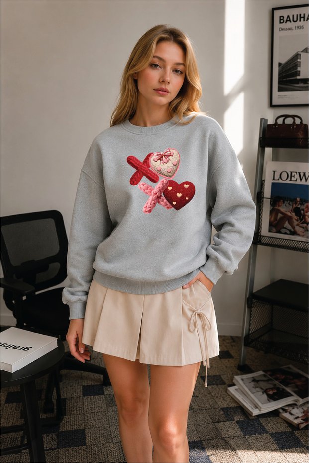 Women's Xo X Heart Graphic Printed Comfortable Fit Crew Neck Gray Sweatshirt