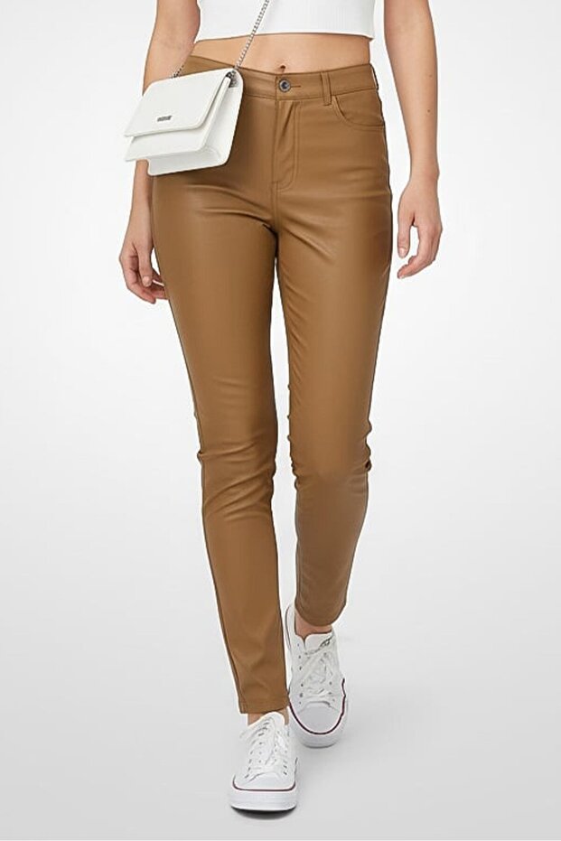 Women Regular Fit Leather Skinny Leg Pants, Brown