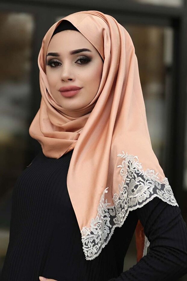 Lace Shawl 1472