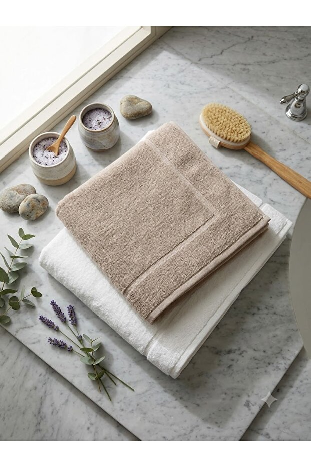 100% Cotton Set of 2 Foot Towels in Brown and White