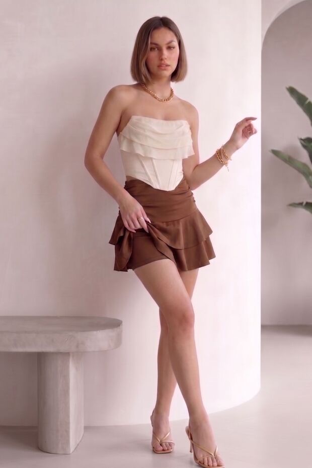 Women's High Waist Belted Gathered Two Layers Ruffle Mini Shorts Skirt