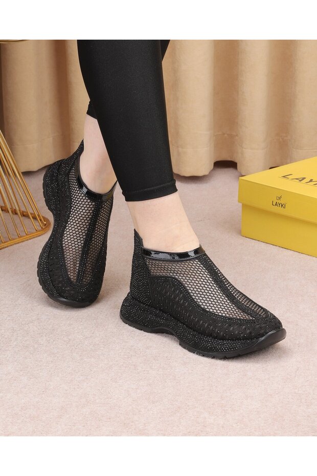 Nelya Black Colored Stone Patterned Orthopedic Sole Summer Luxury Walking Shoes