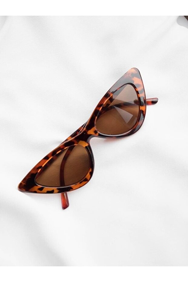Cat Eye Classic Sunglasses