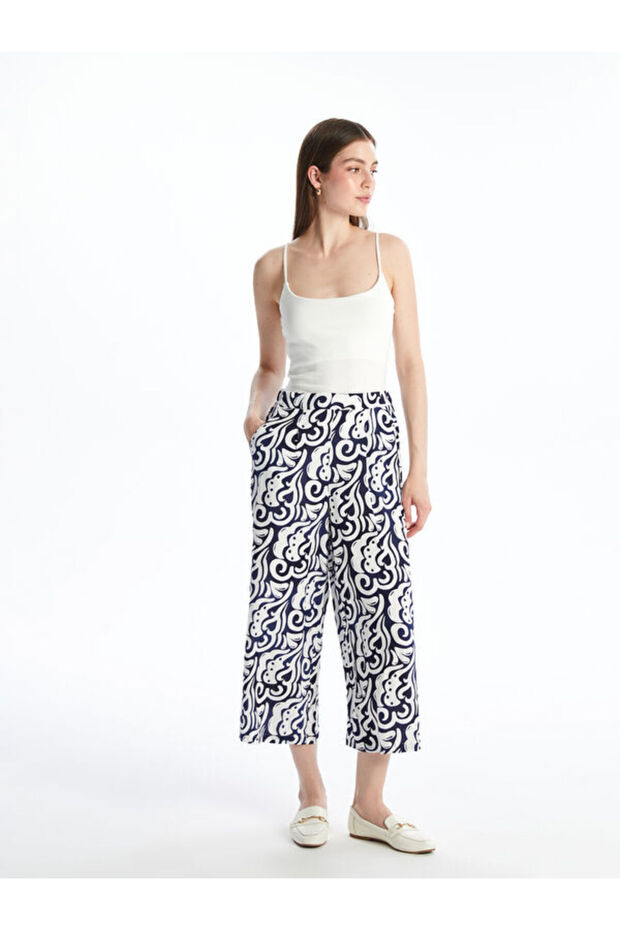 كابري نسائي منقوش بخصر مطاطي
