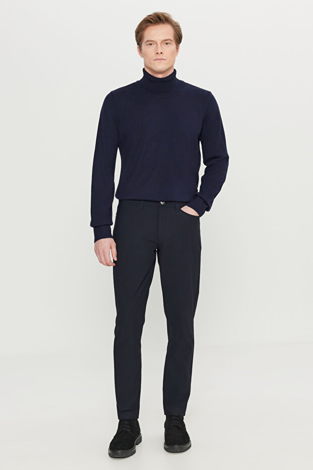 Men's Navy Blue Slim Fit 5-Pocket Casual Trousers