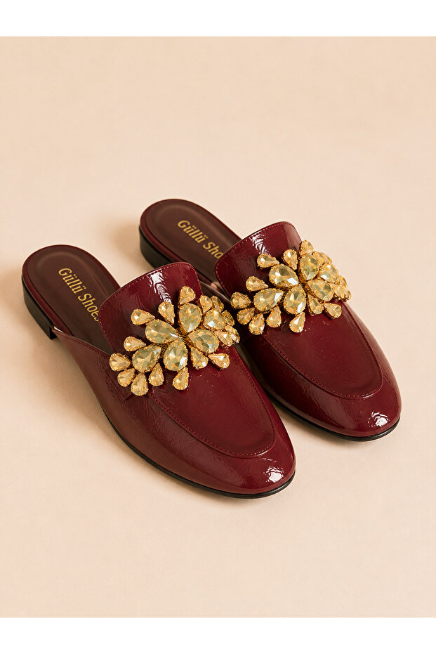 Kadın Bordo Rugan Taş İşlemeli Çiçek Aksesuarlı Sivri Burun Slip-On Kısa Topuklu Terlik - 3