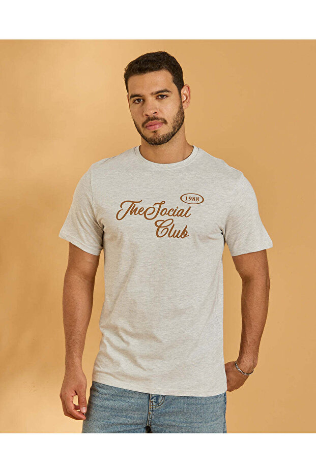 Men White Basic Graphic T-Shirt