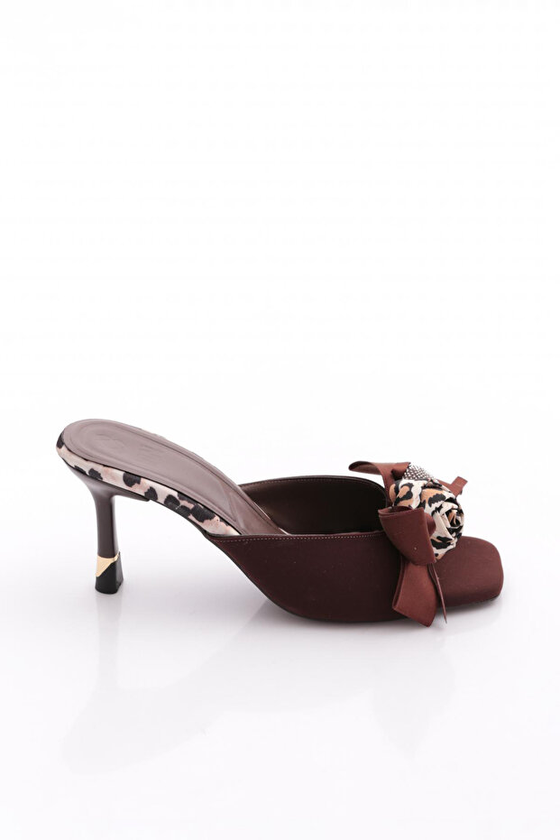 Women's Buckle Detailed Heeled Slippers