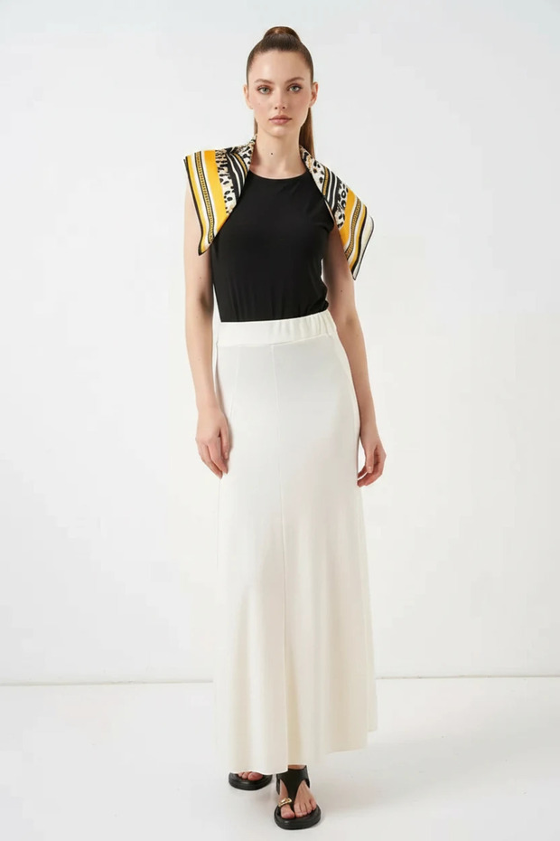 Women's Knitted Ecru Skirt