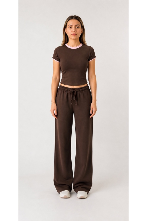 Women's Brown Contrast Ribbed Flexible Ribbed Fake Sleeve Tshirt