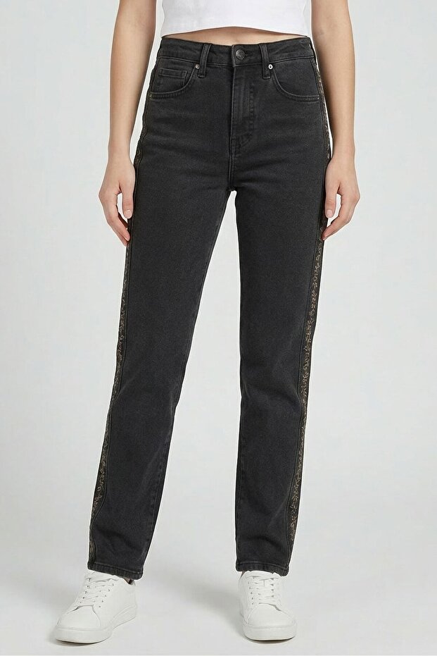 Women Slim Fit Washed Stretchable Jeans, Washed Black