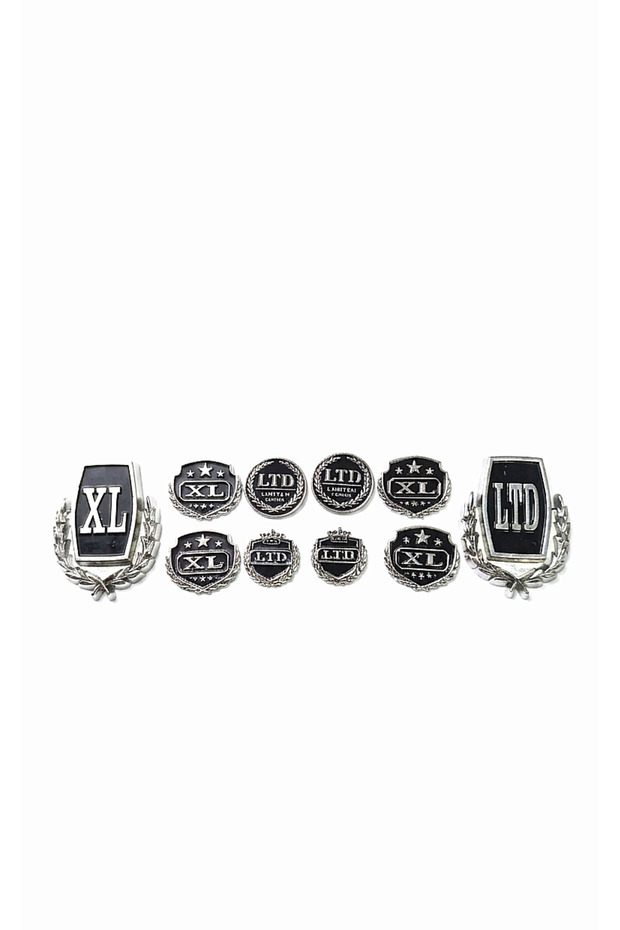 10 Pieces of Mixed Metal Armas, Medium and Large Sizes