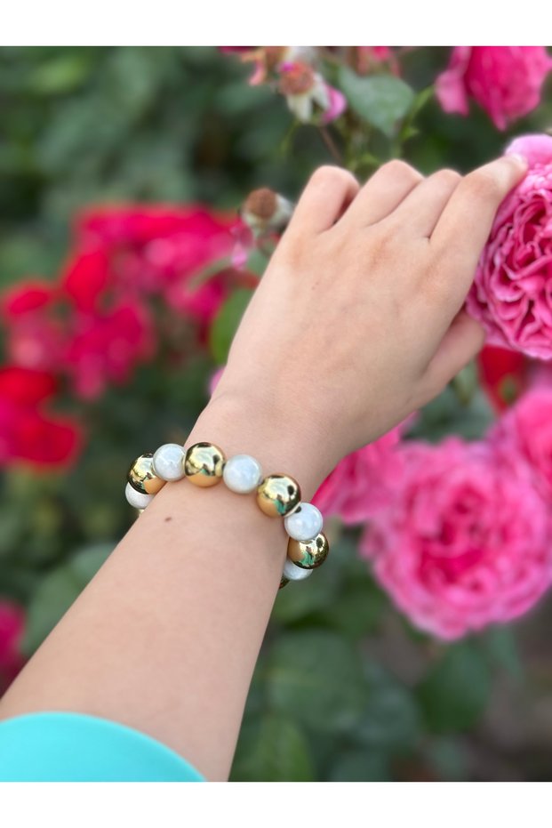 Stone Beaded Flexible Gold Bracelet