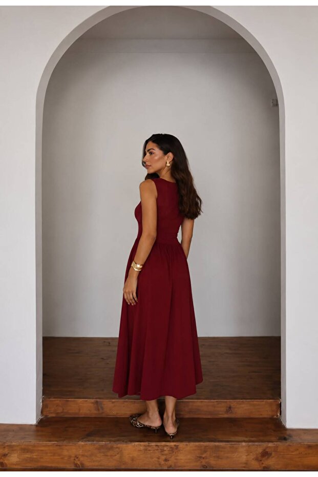 Square Neck Maxi Dress Suitable for Casual and Formal Occasions