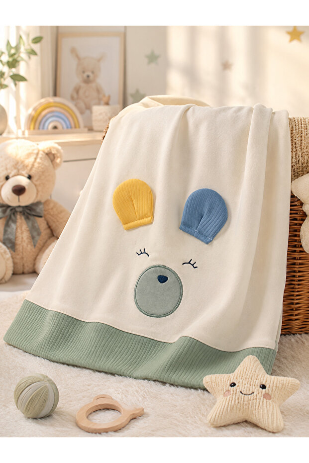 100% Cotton Interlock Baby Blanket with Cute Teddy Bear Figure 85X90 cm 4 Seasons Use