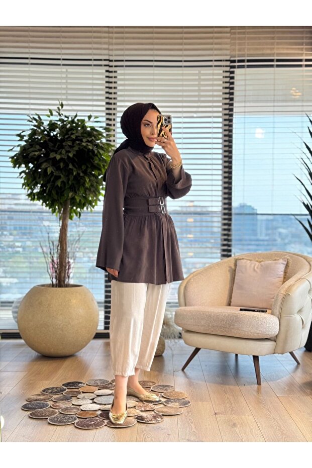 7523 تونيك بمشبكين أماميين بني