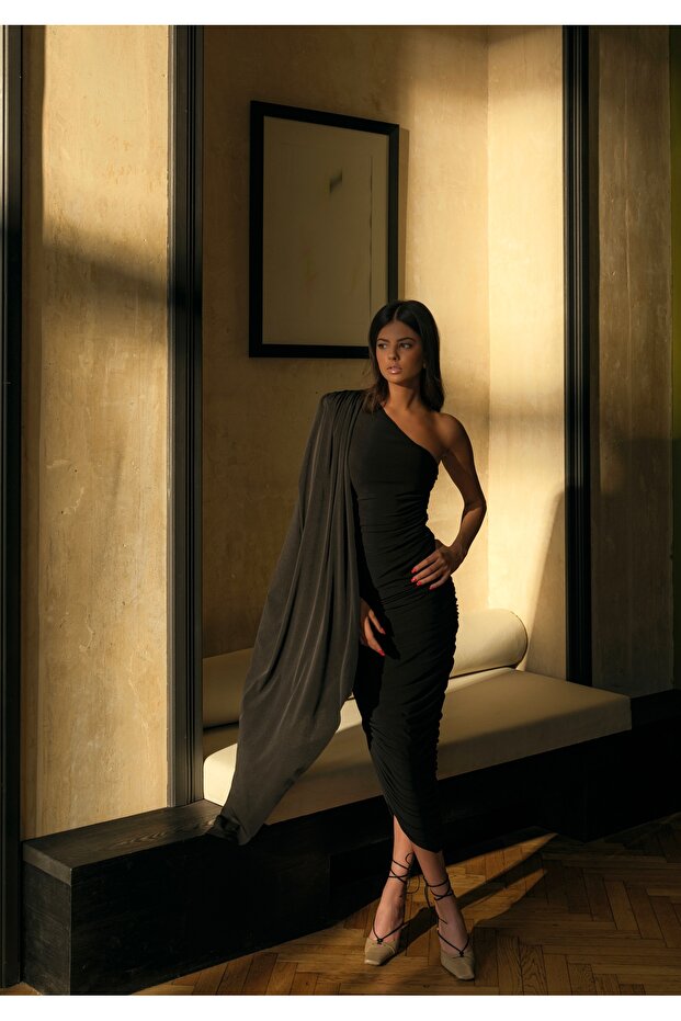 Bianca Black Dress