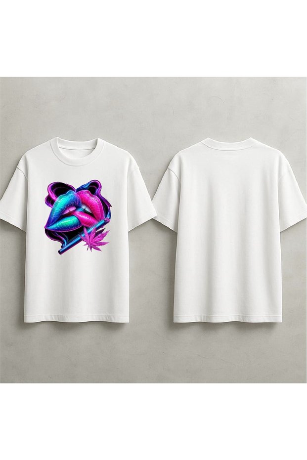 Attention-Grabbing Printed Oversized T-Shirt with Neon Lip Design