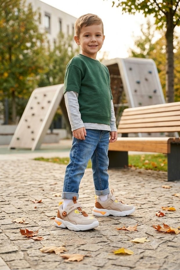 Seasonal Orthopedic and Lightweight Girls' Sports Shoes