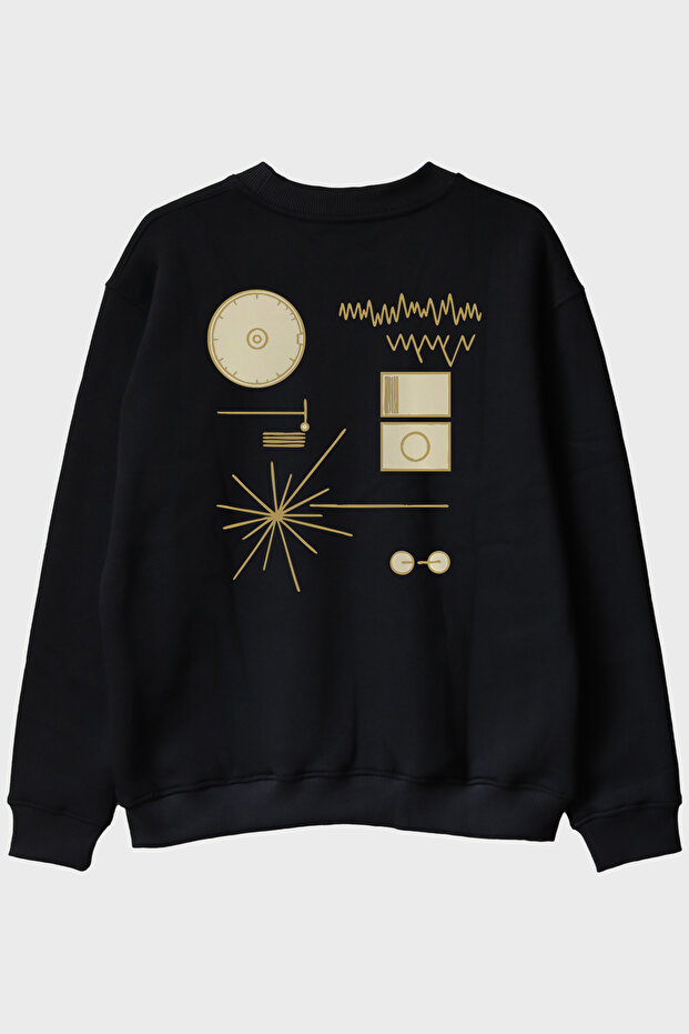 سويت شيرت Golden Record ذو طابع فضائي وبسيط وعلمي باللون الأسود