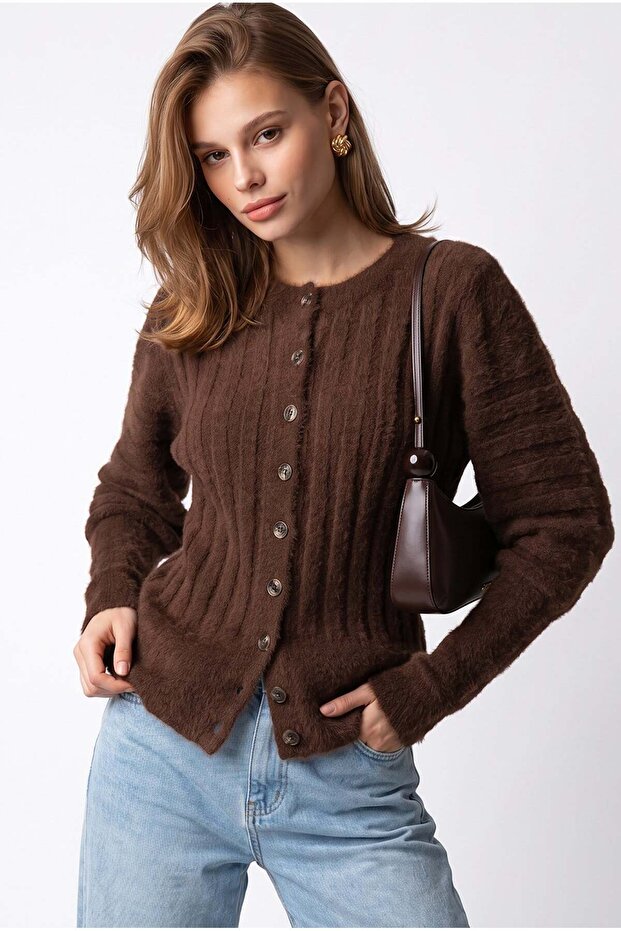 7042 Women's Soft Textured Ribbed Buttoned Knitwear Cardigan Brown