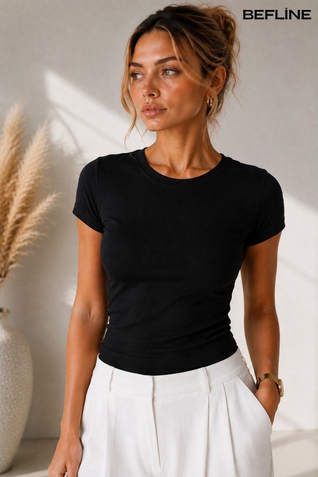 Women's Fitted Crew Neck Stretchy Soft Cotton Basic T-Shirt