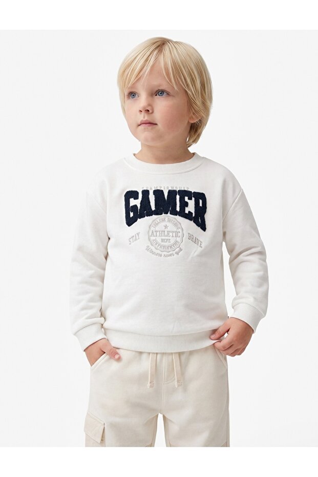 Shardonlu Long Sleeve Crew Neck Embroidered Sweatshirt