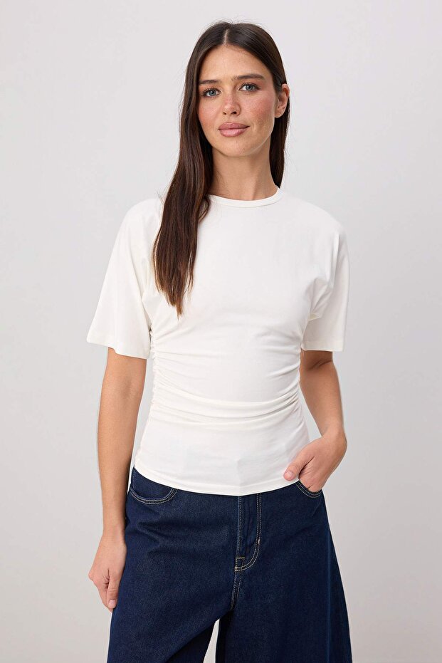Ekru-Kahverengi 2'li Fitted/Vücuda Oturan Kısa Kollu Esnek Örme T-Shirt TWOSS26TS00319 - 5