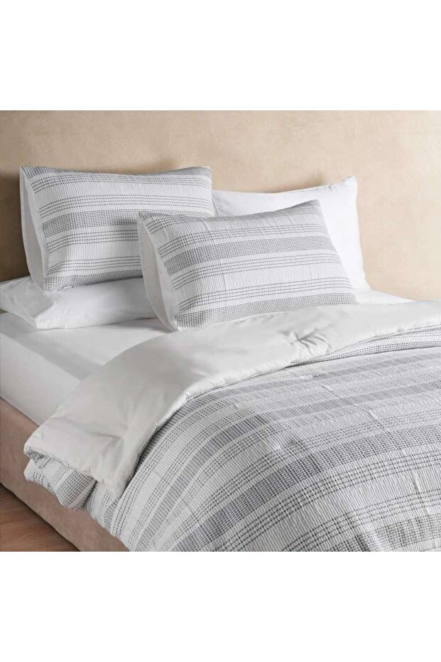 Pendelton Woven Stripe 3-piece King Comforter Set 240x260cm - Black