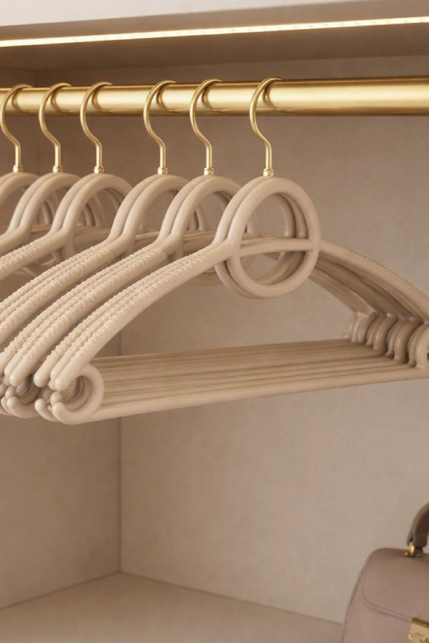 5-Piece Non-Slip Hanger 41.3 cm – Beige Color Multi-Purpose Clothes & Trousers Hanger Vch-7020