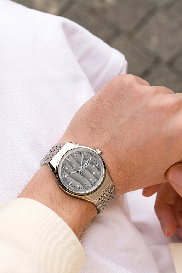 Fm43012A-A4 Quartz Steel Grey 40 mm Men's Wrist Watch